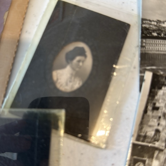 Vintage Photograph Collection - Picture 9 of 11